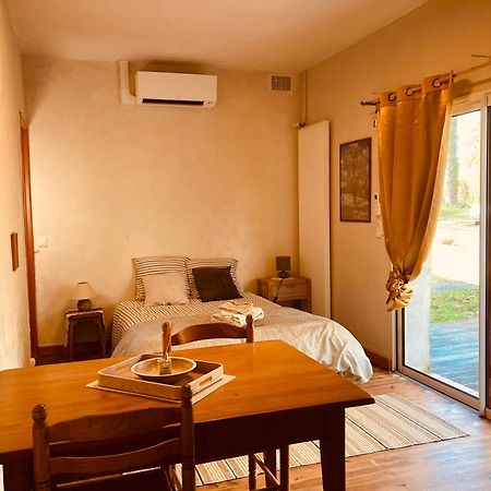 Vila Metairie De Moutiques Cazaubon Exteriér fotografie