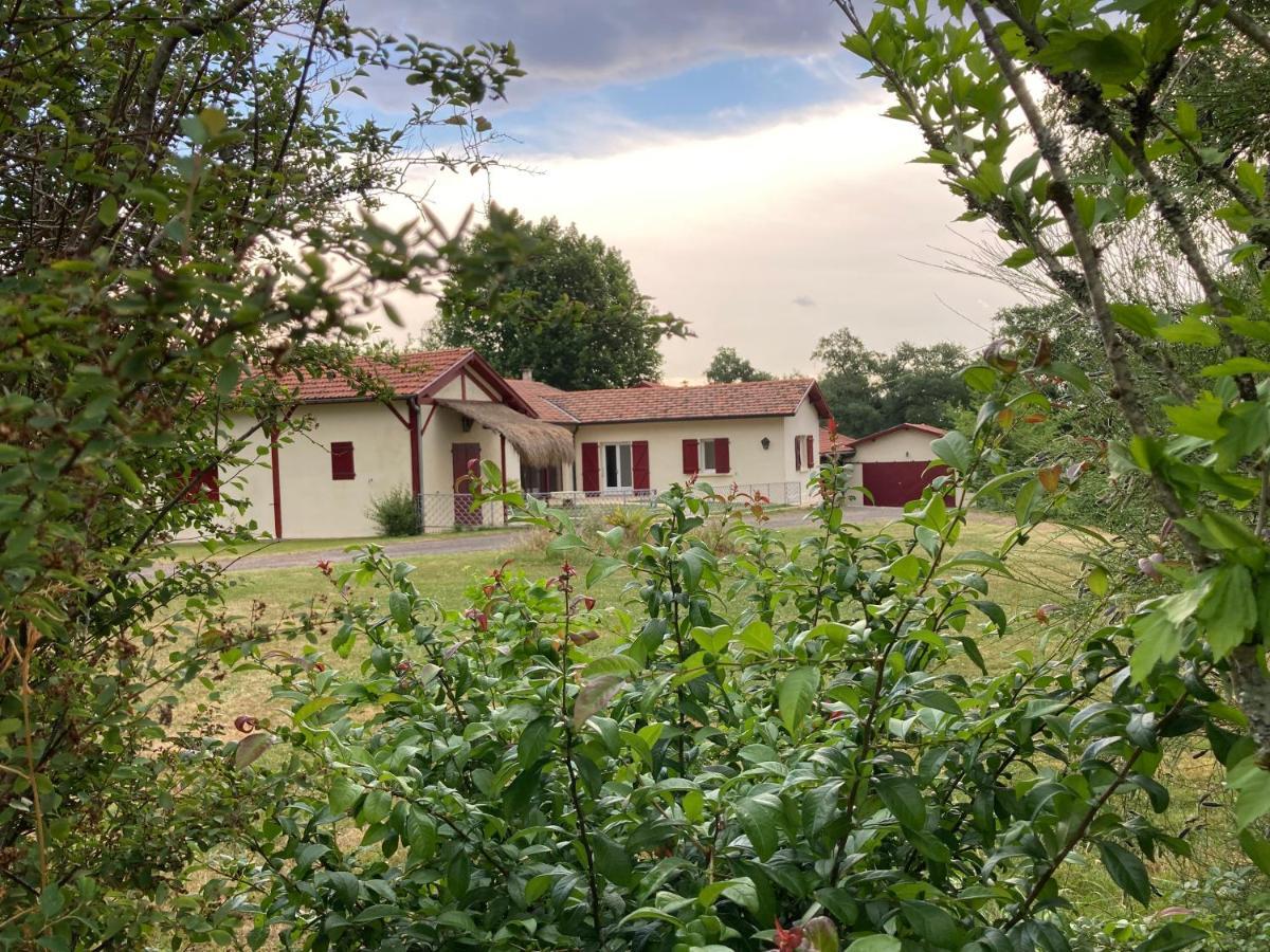 Vila Metairie De Moutiques Cazaubon Exteriér fotografie