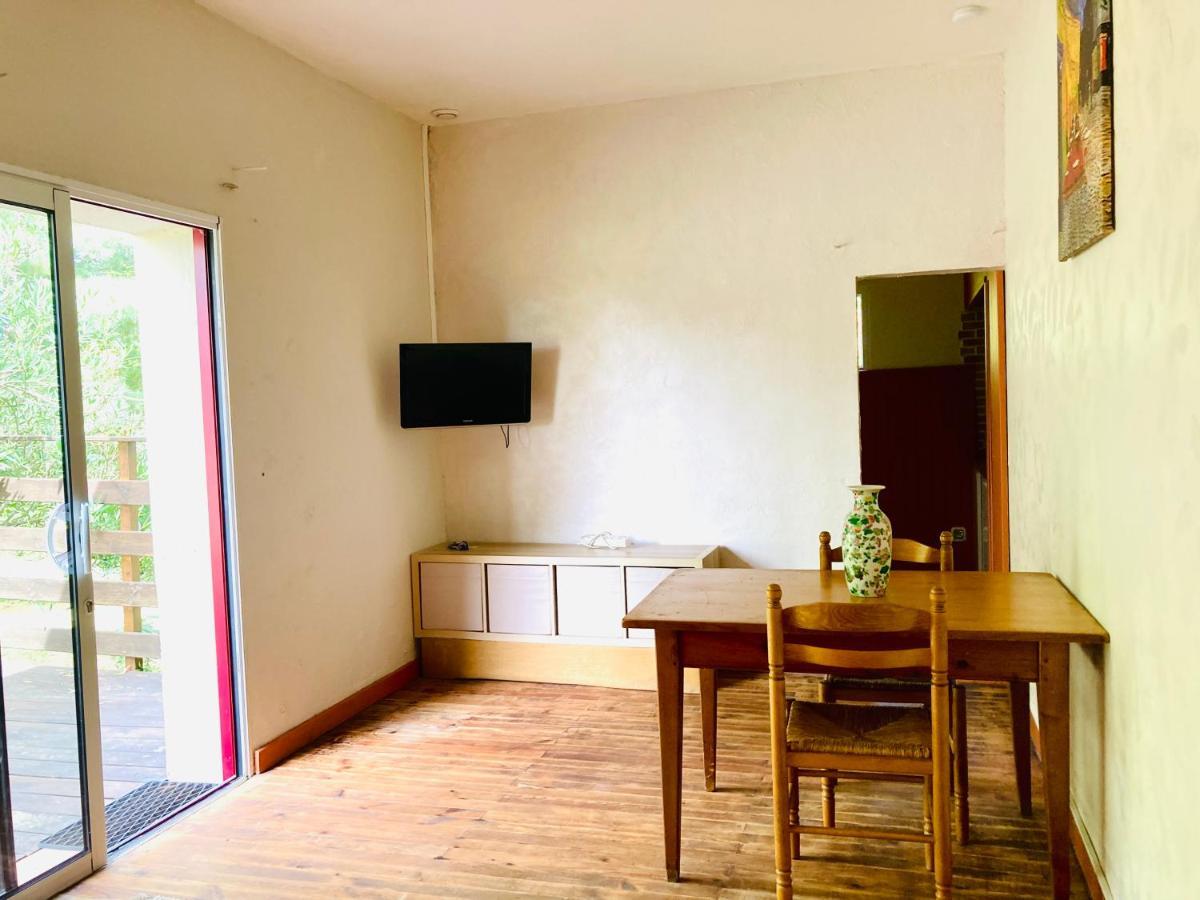 Vila Metairie De Moutiques Cazaubon Exteriér fotografie